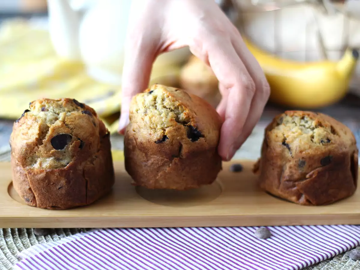 Muffins de banana e chocolate macios e irresistíveis para um lanche perfeito - foto 7