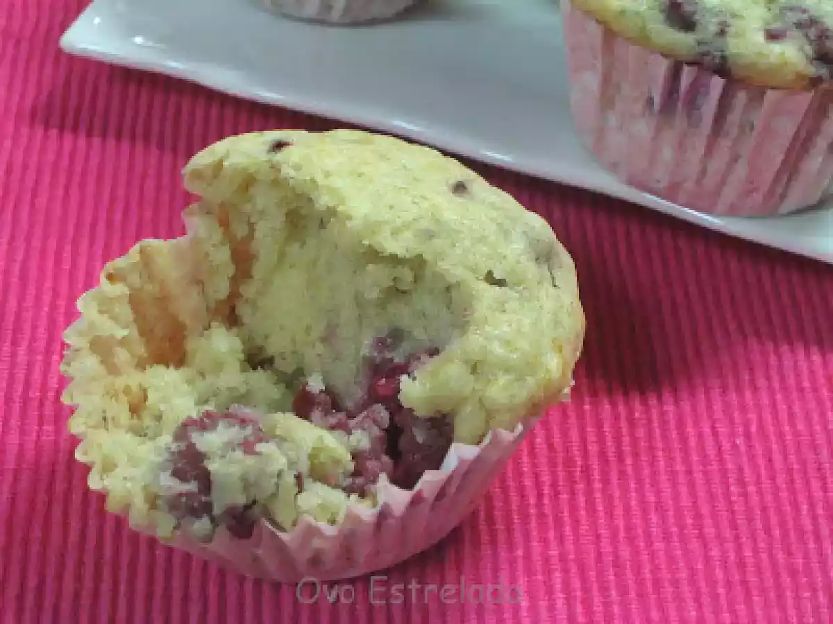 Muffins de Banana e Framboesa