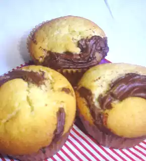 Muffins de baunilha e nutella
