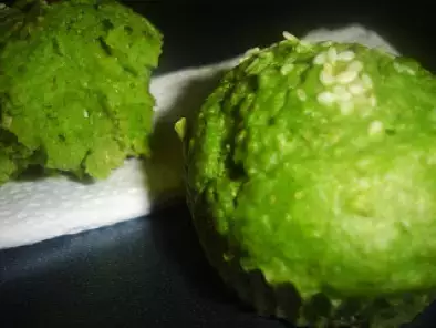 Muffins de espinafre e gorgonzola