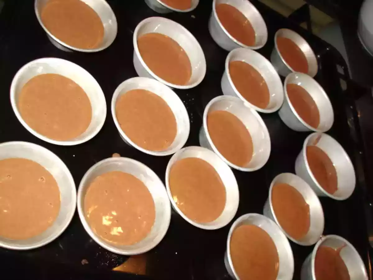 MUFFINS DE NESQUIK COBERTOS DE ESCAMAS DE CHOCOLATE BRANCO... - foto 5