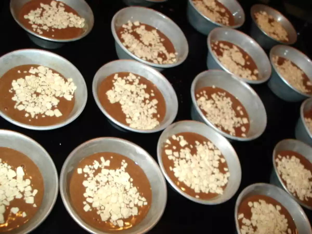 MUFFINS DE NESQUIK COBERTOS DE ESCAMAS DE CHOCOLATE BRANCO... - foto 6