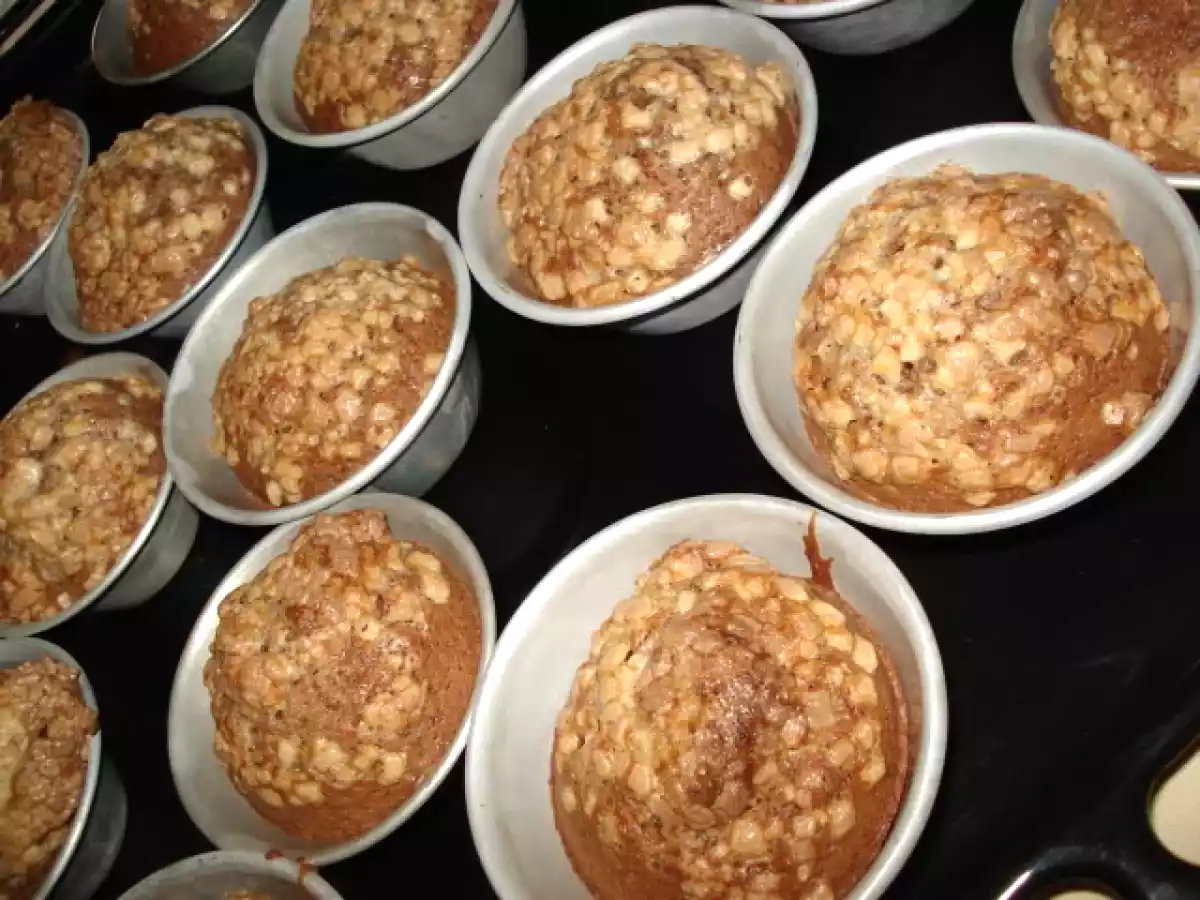 MUFFINS DE NESQUIK COBERTOS DE ESCAMAS DE CHOCOLATE BRANCO... - foto 7