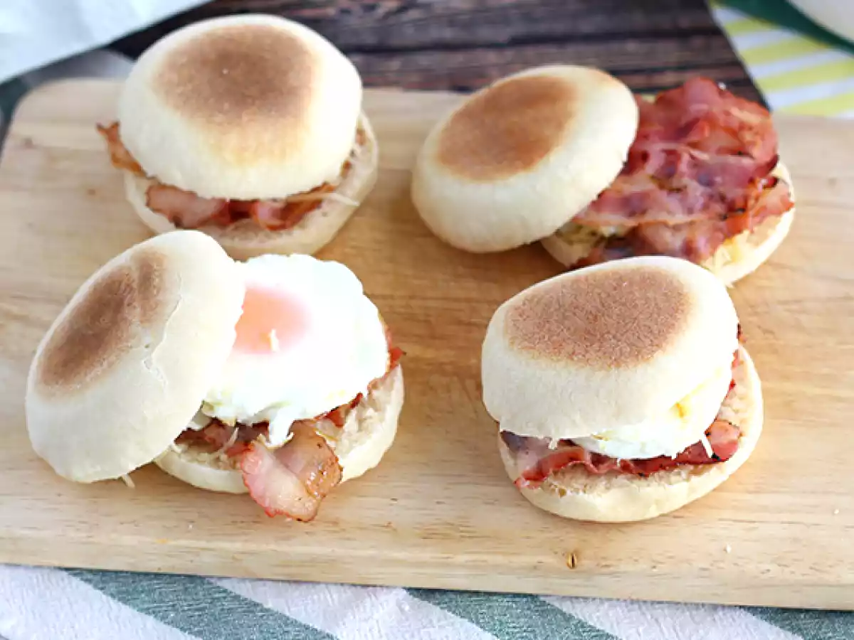 Muffins recheados com ovos e bacon - foto 2