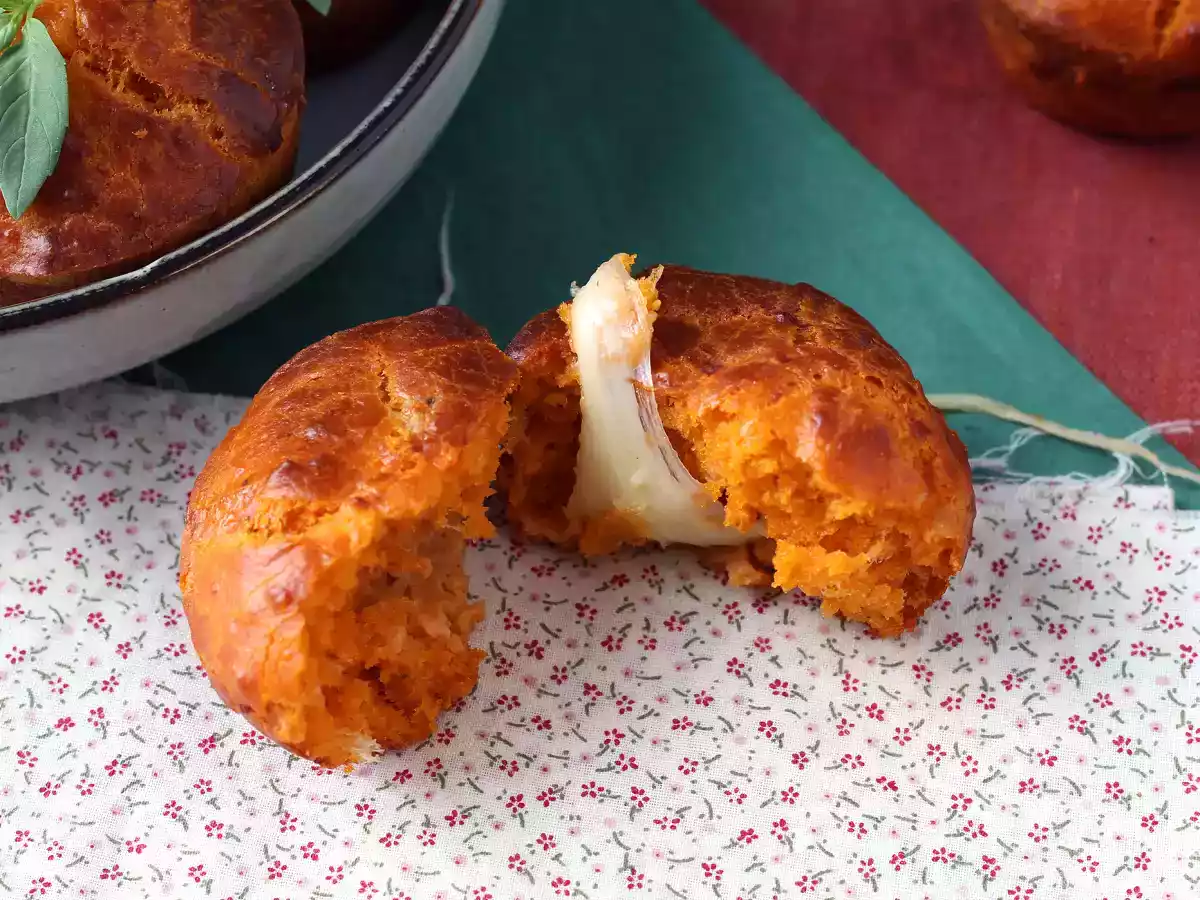 Muffins salgados, sabor tomate e mussarela - foto 7