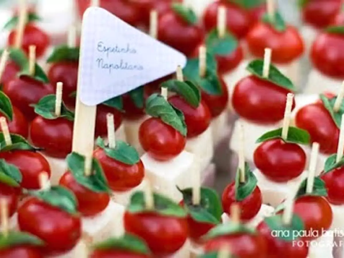 Mussarela de búfala e tomate - combinação simples e saborosa - foto 2