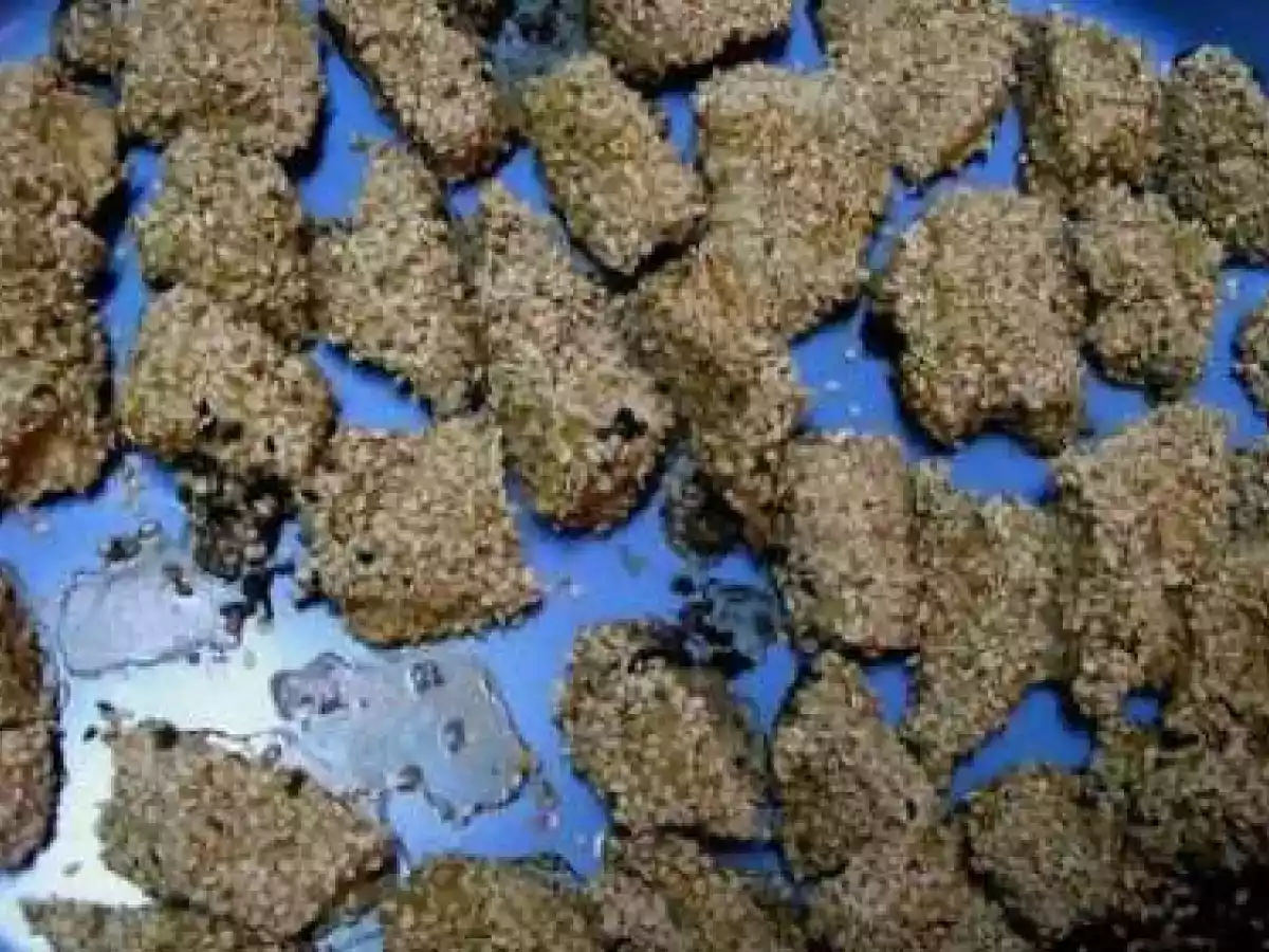 Nacos de frango com sementes de sésamo