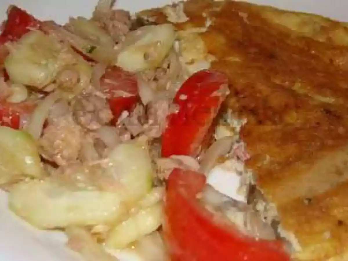 Omelete de Delícias do Mar e Cogumelos com Salada de Tomate - foto 3