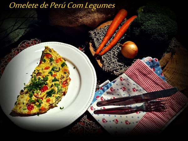 Omelete de perú e legumes - Receita Petitchef