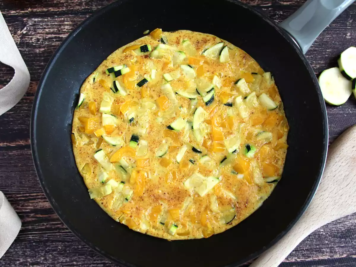 Omelete de pimentão e curgete (abobrinha) - foto 2