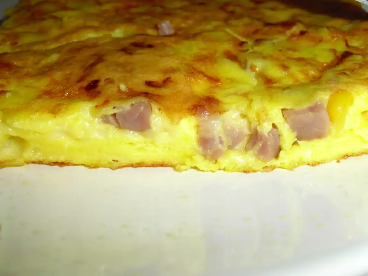 Omelete de queijo, presunto e milho - foto 2