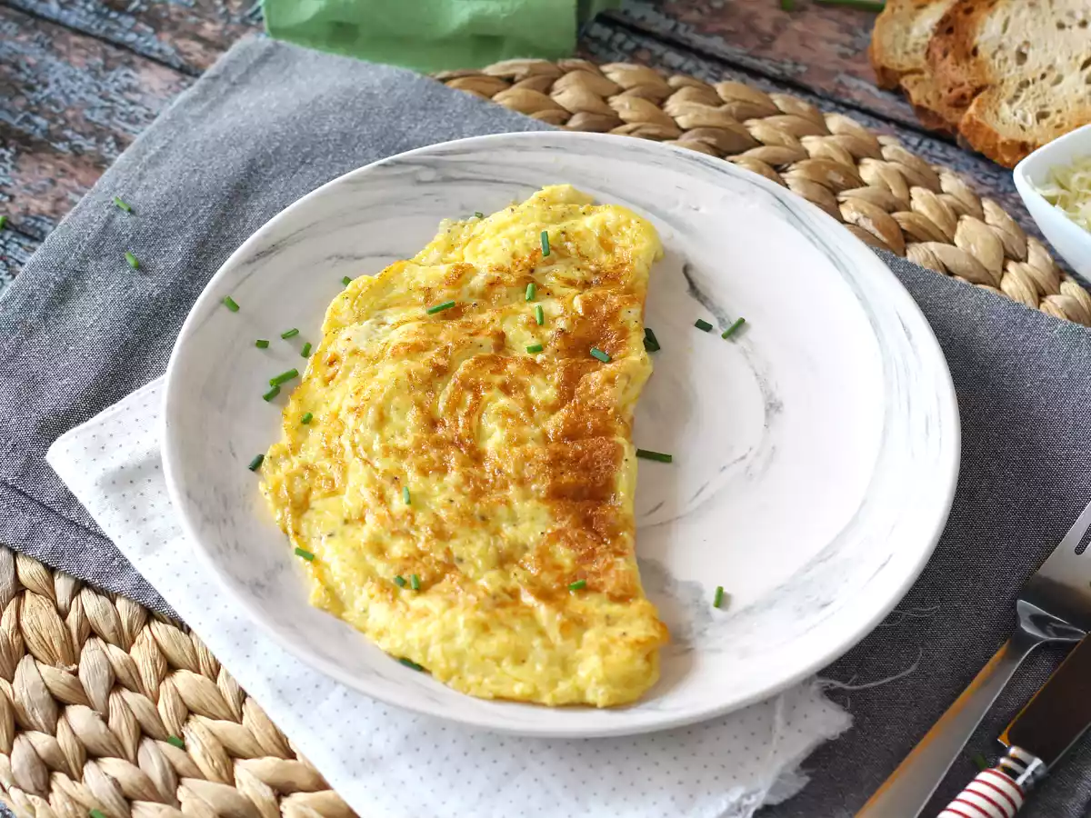 Omelete de queijo, pronta em 5 minutos! - foto 2