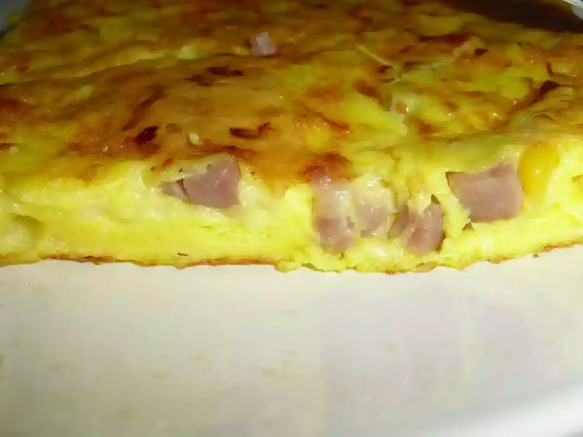 Omolete de queijo, presunto e milho - foto 2
