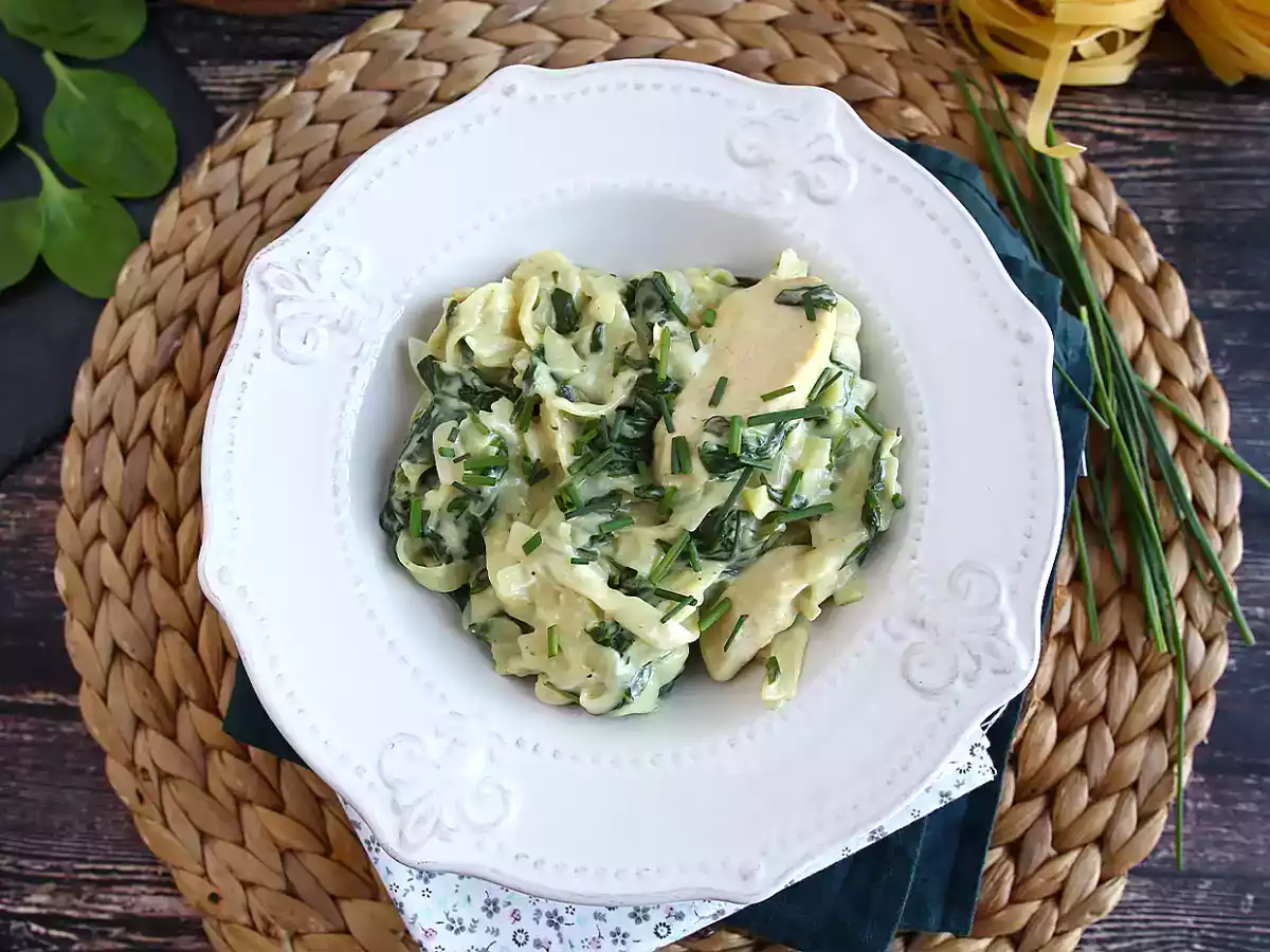 One pot pasta frango, espinafre e queijo - foto 3