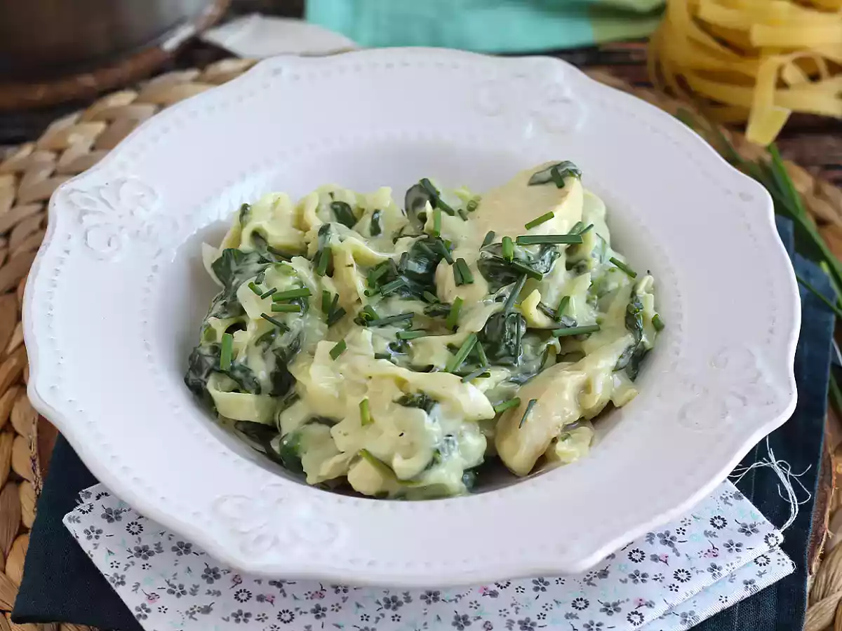 One pot pasta frango, espinafre e queijo - foto 4