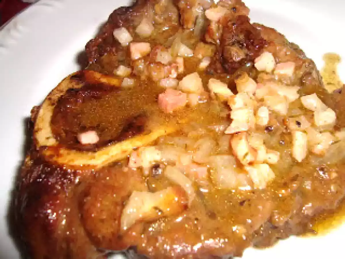Ossobuco assado no caldo de carne