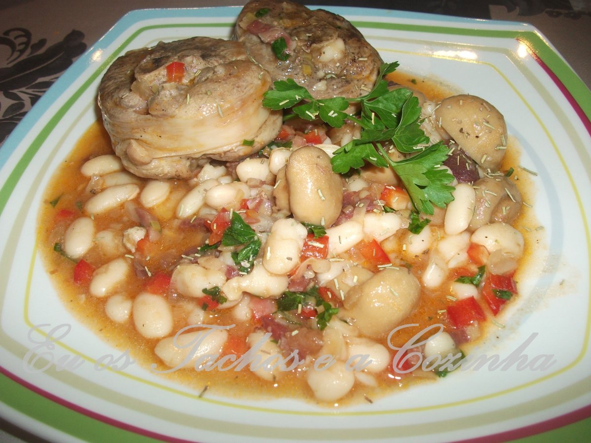 Ossobuco de peru com feijões