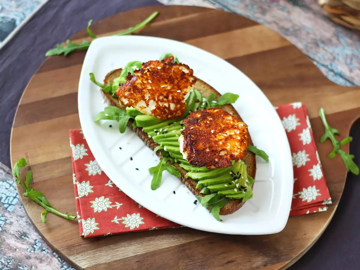 Ovos crocantes com feta: o truque simples que virou febre na internet - foto 4