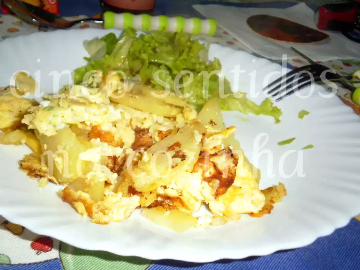 Ovos mexidos com batatas e bacalhau - foto 3