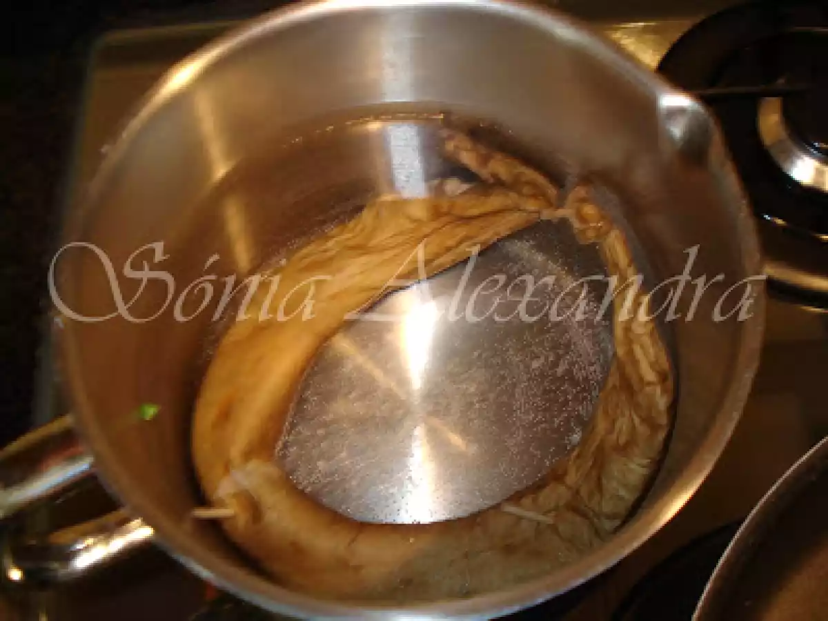 OVOS MEXIDOS COM FARINHEIRA E SALSA...