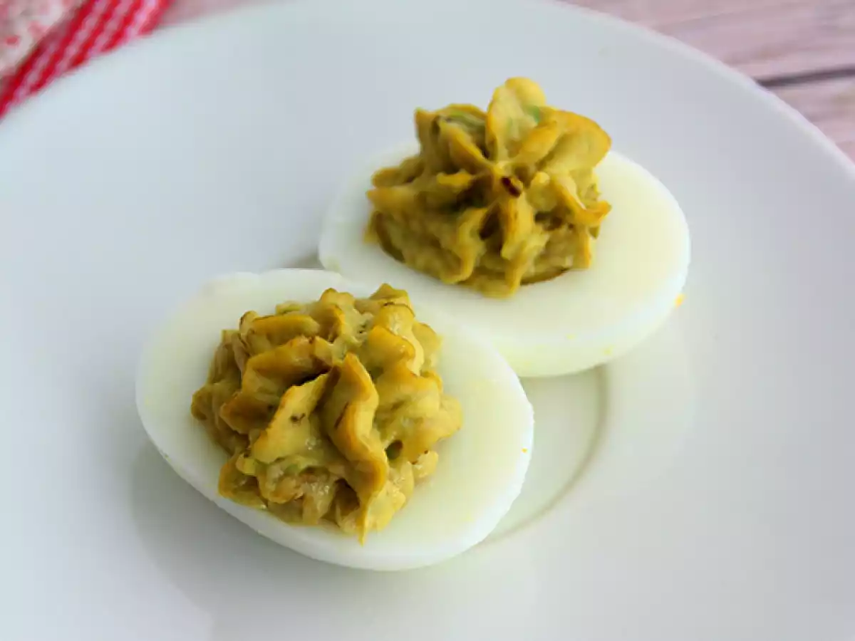 Ovos mimosa, sabor abacate