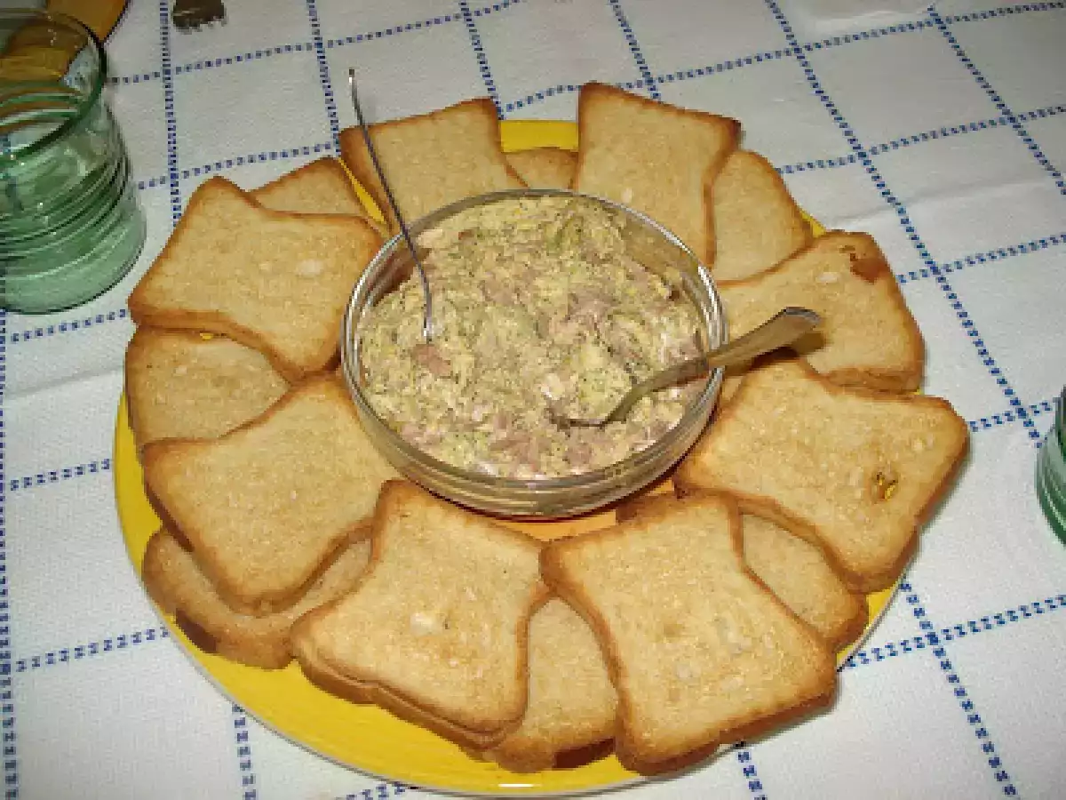 OVOS RECHEADOS COM ATUM E BRÓCOLOS À AMIGA BELA... - foto 2