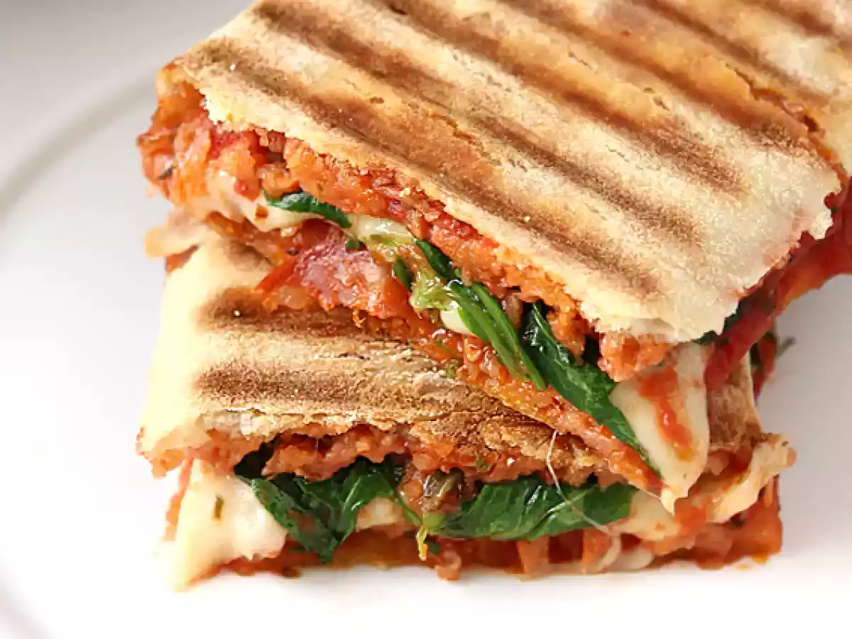 Panini chouriço e queijo - foto 2