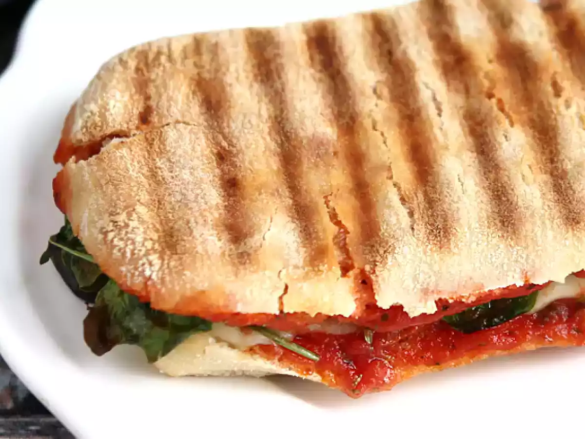 Panini chouriço e queijo - foto 3