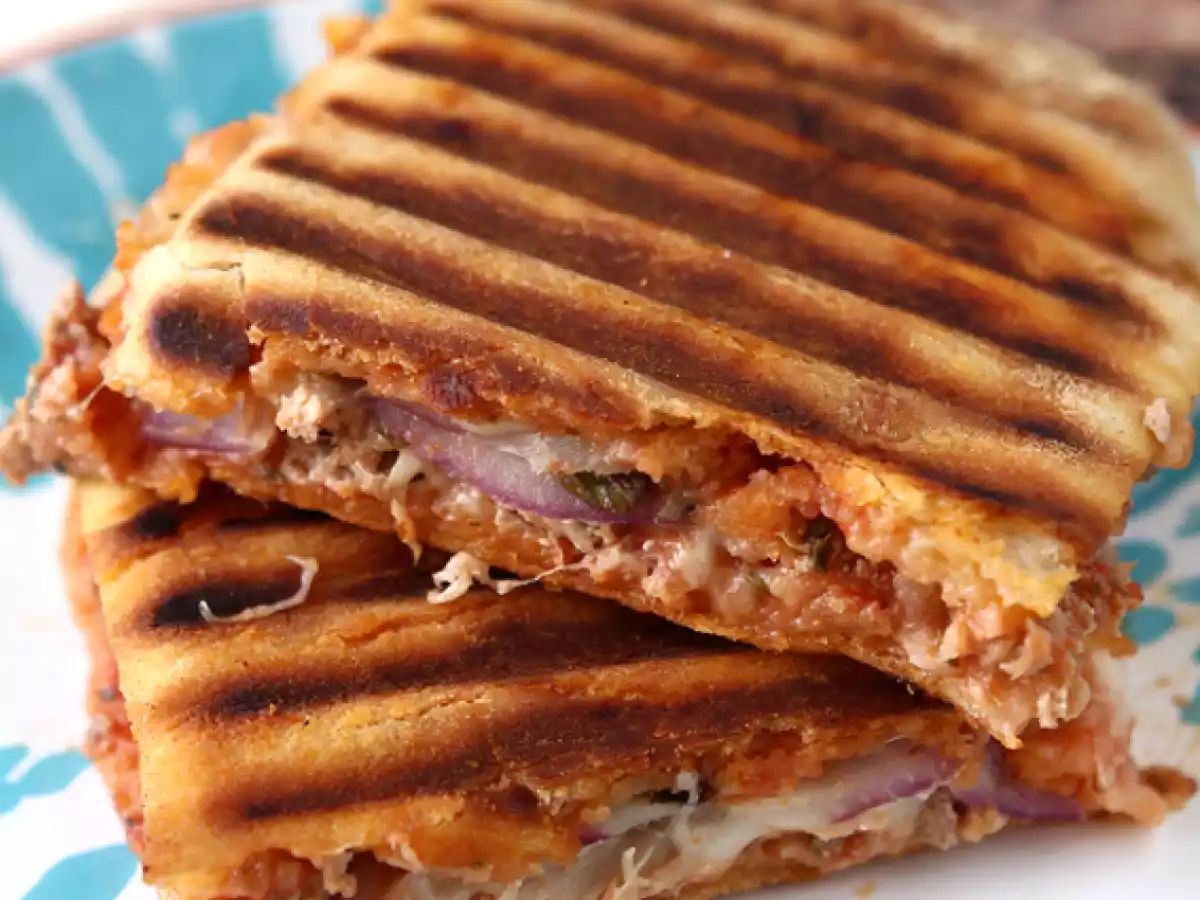 Panini de atum, tomate e alcaparra - foto 3