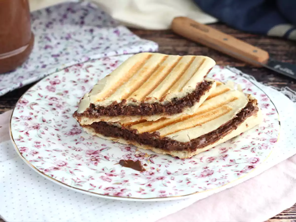 Panini de chocolate e avelã