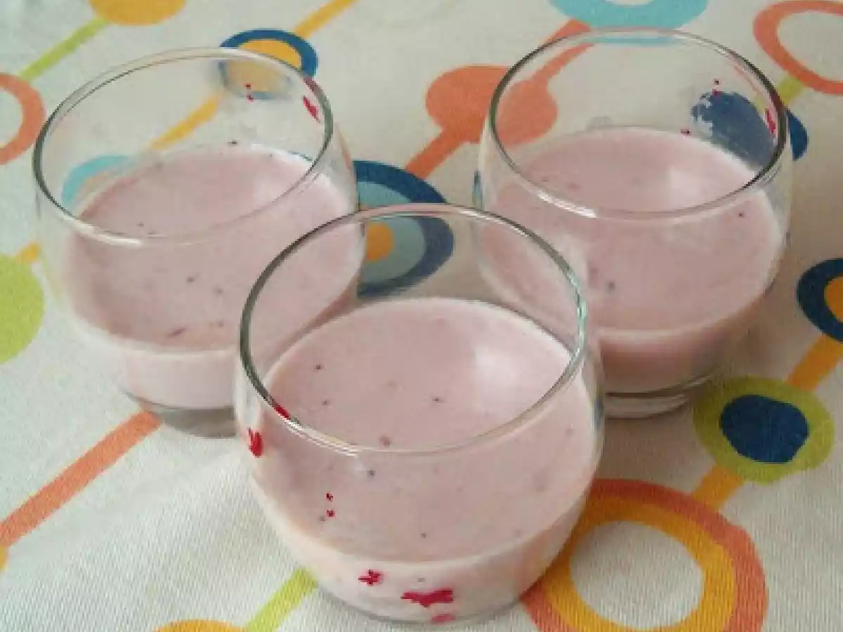 Panna Cotta de buttermilk e morango