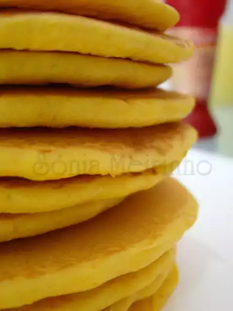 Panquecas com farinha custard