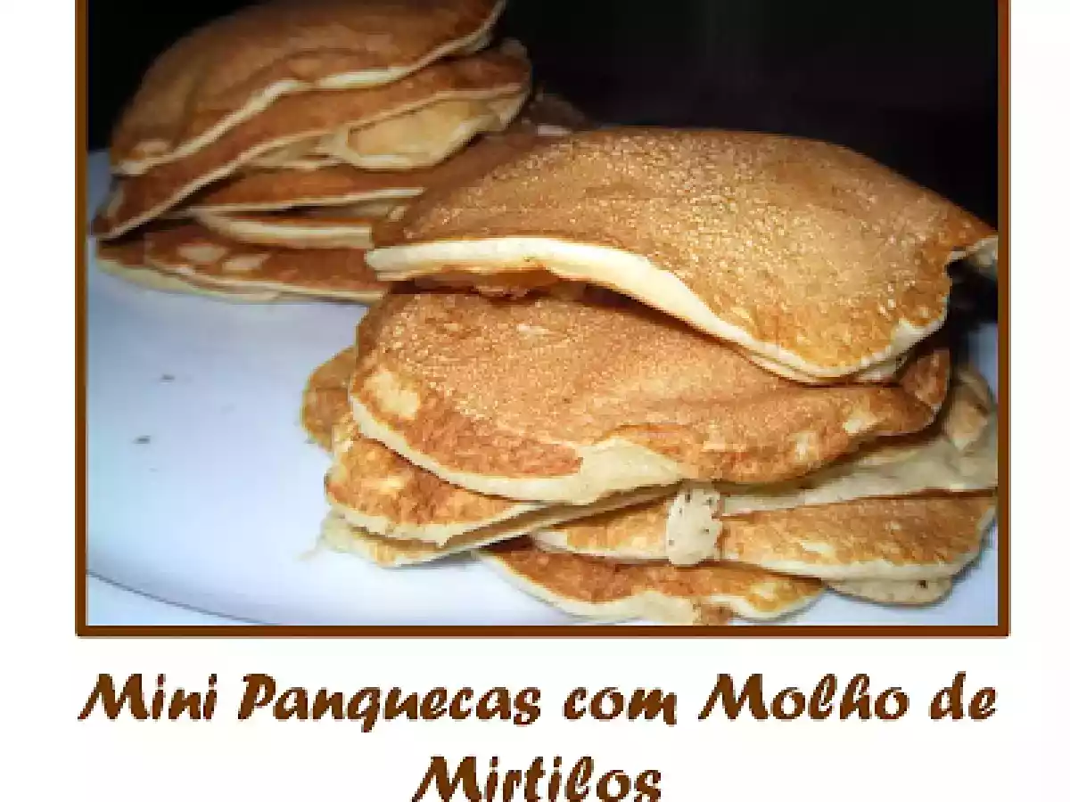 Panquecas com Molho de Mirtilos - Nigella