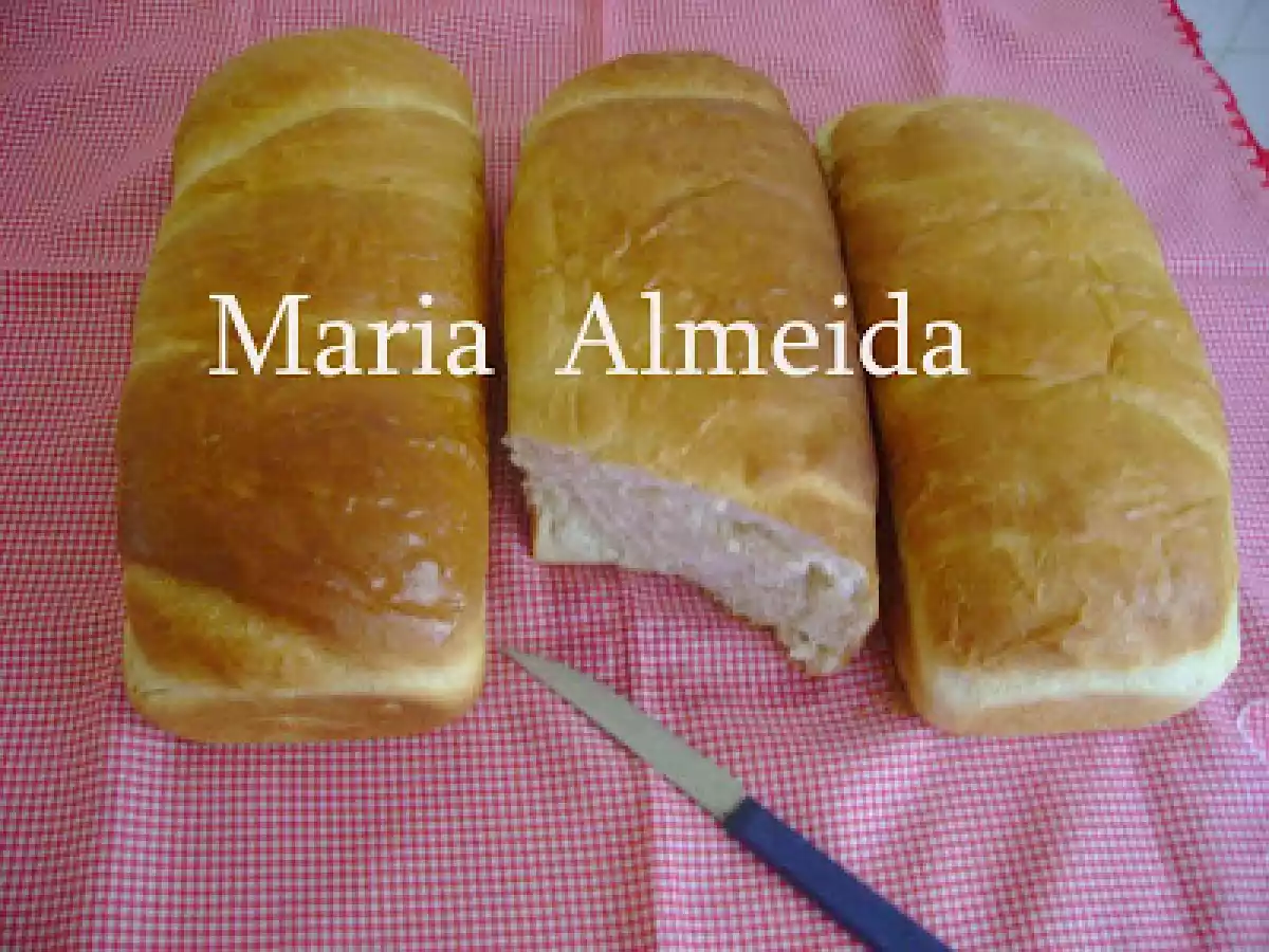 Pão caseiro fofinho (Maria)