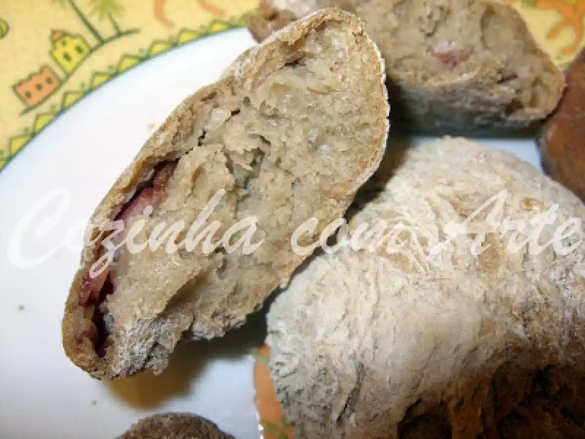 Pão com chouriço, bacon e queijo - foto 3