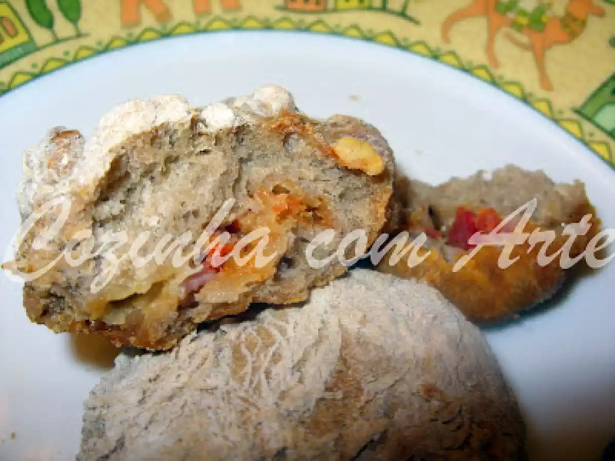 Pão com chouriço, bacon e queijo - foto 4