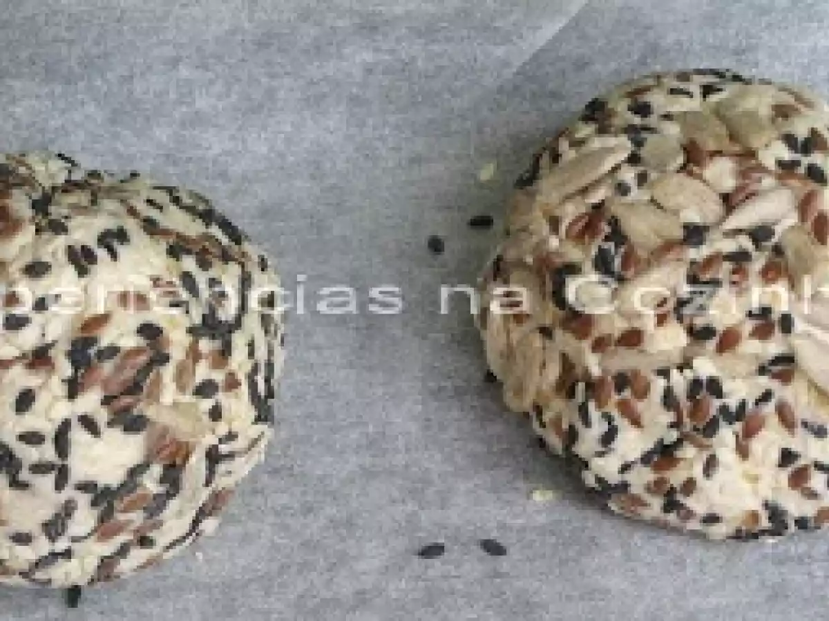 Pão com Sementes de Sésamo, Linhaça e Girassol - Artisan Bread - foto 3