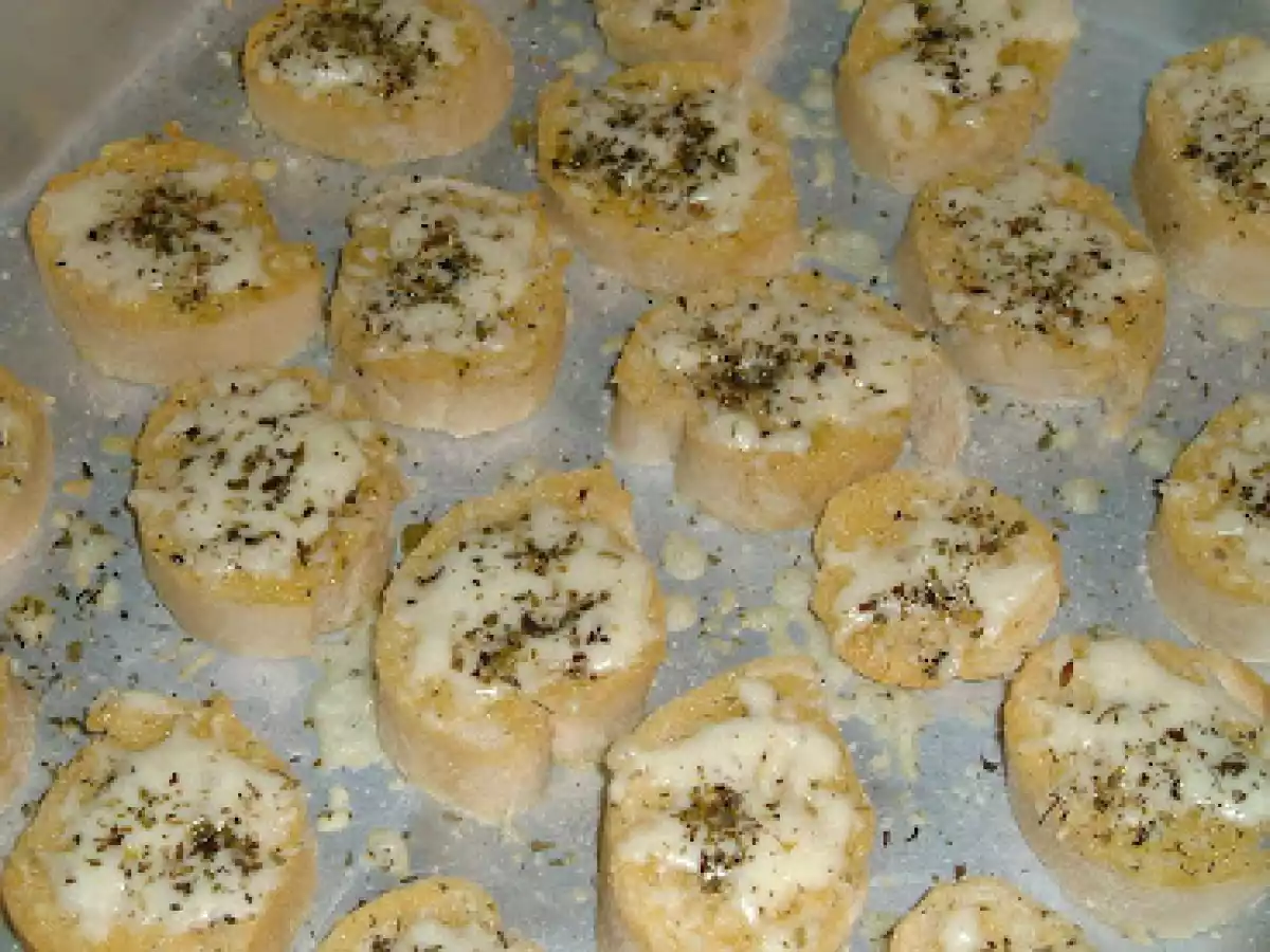 Pão de alho com queijo - foto 2