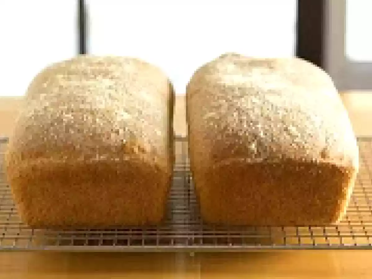 Pão de mandioca com gergelim