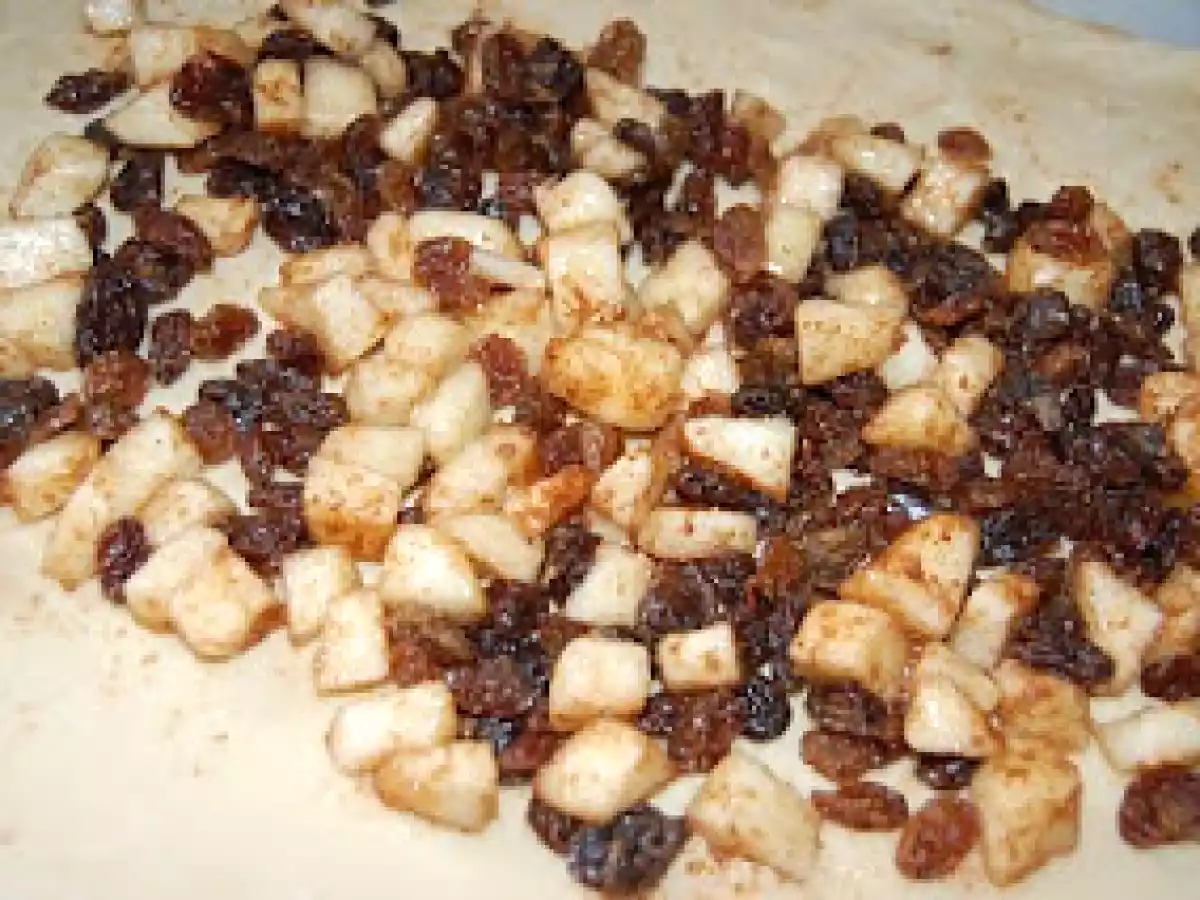 Pão de peras e sultanas e canela. - foto 2
