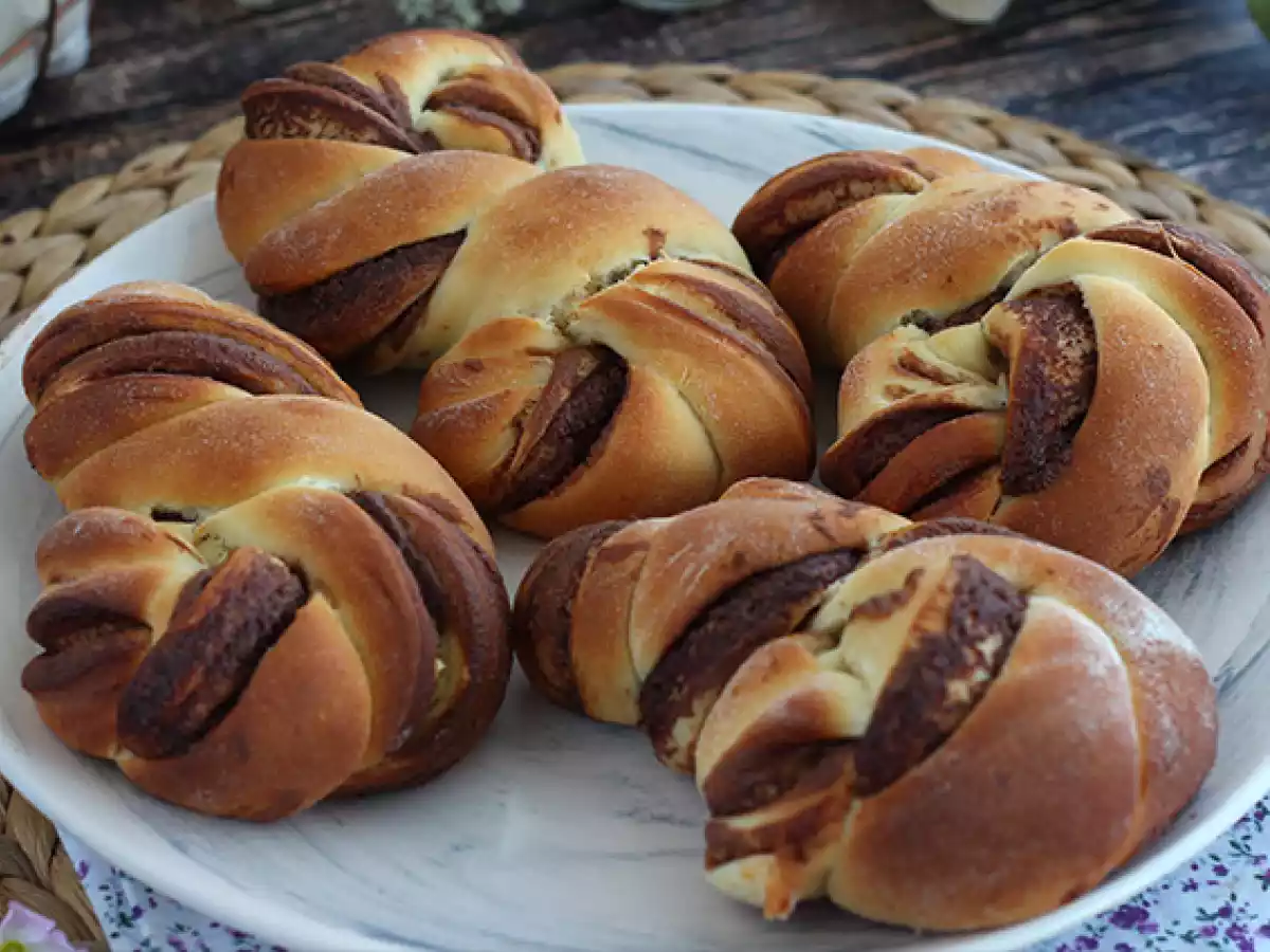 Pão doce de chocolate trançado (brioche de chocolate) - foto 2