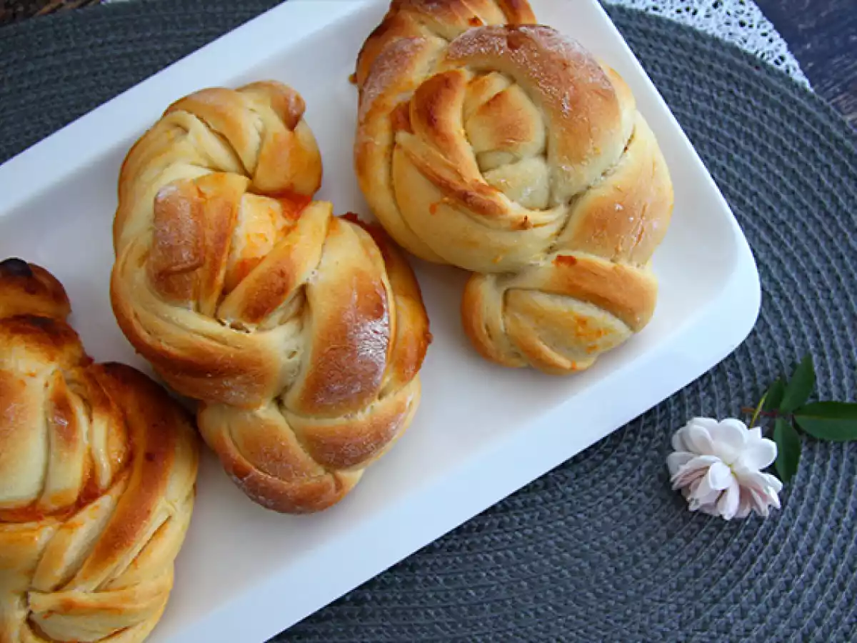 Pão doce trançado de damasco (brioche de damasco) - foto 2