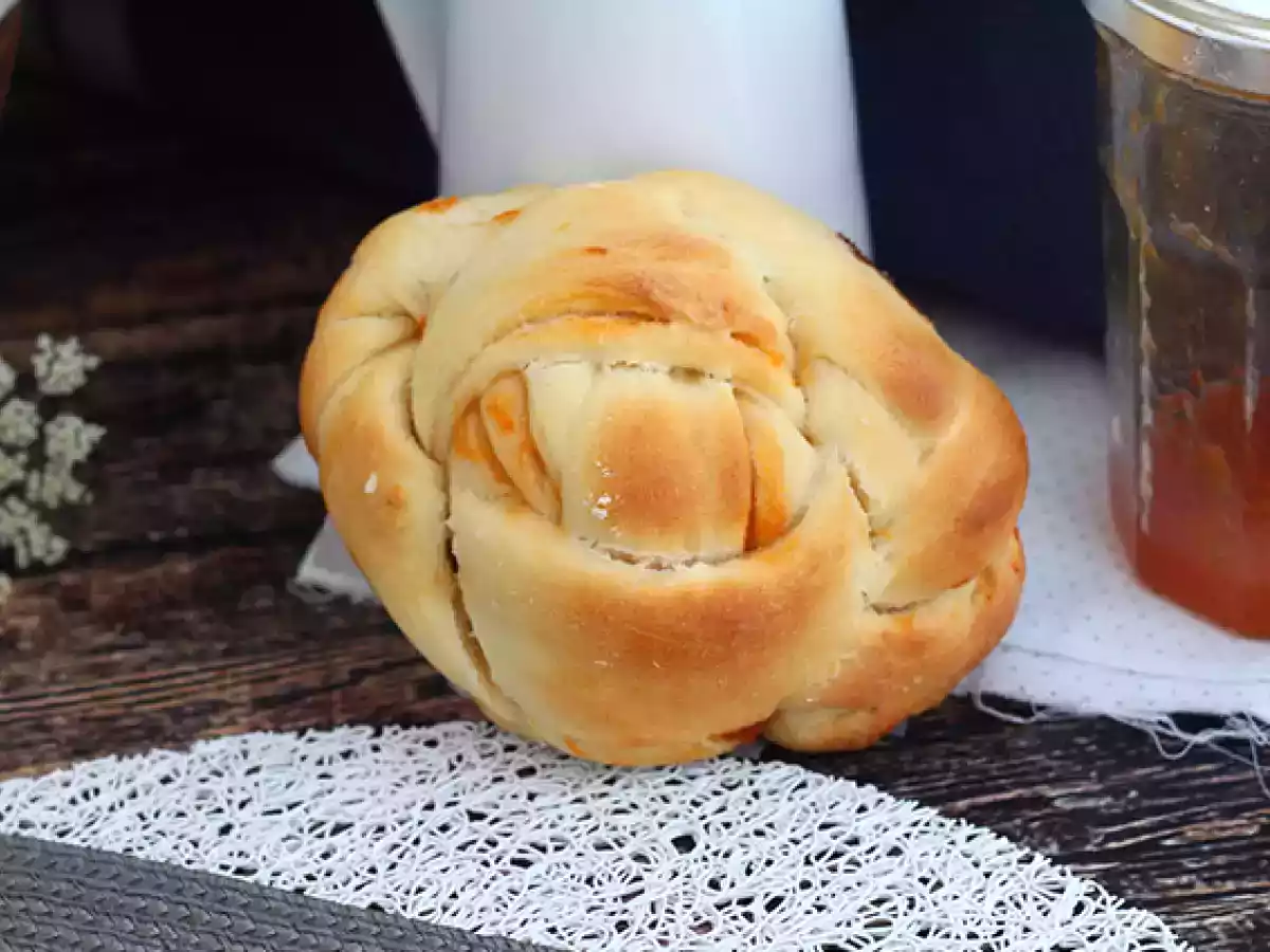 Pão doce trançado de damasco (brioche de damasco) - foto 3