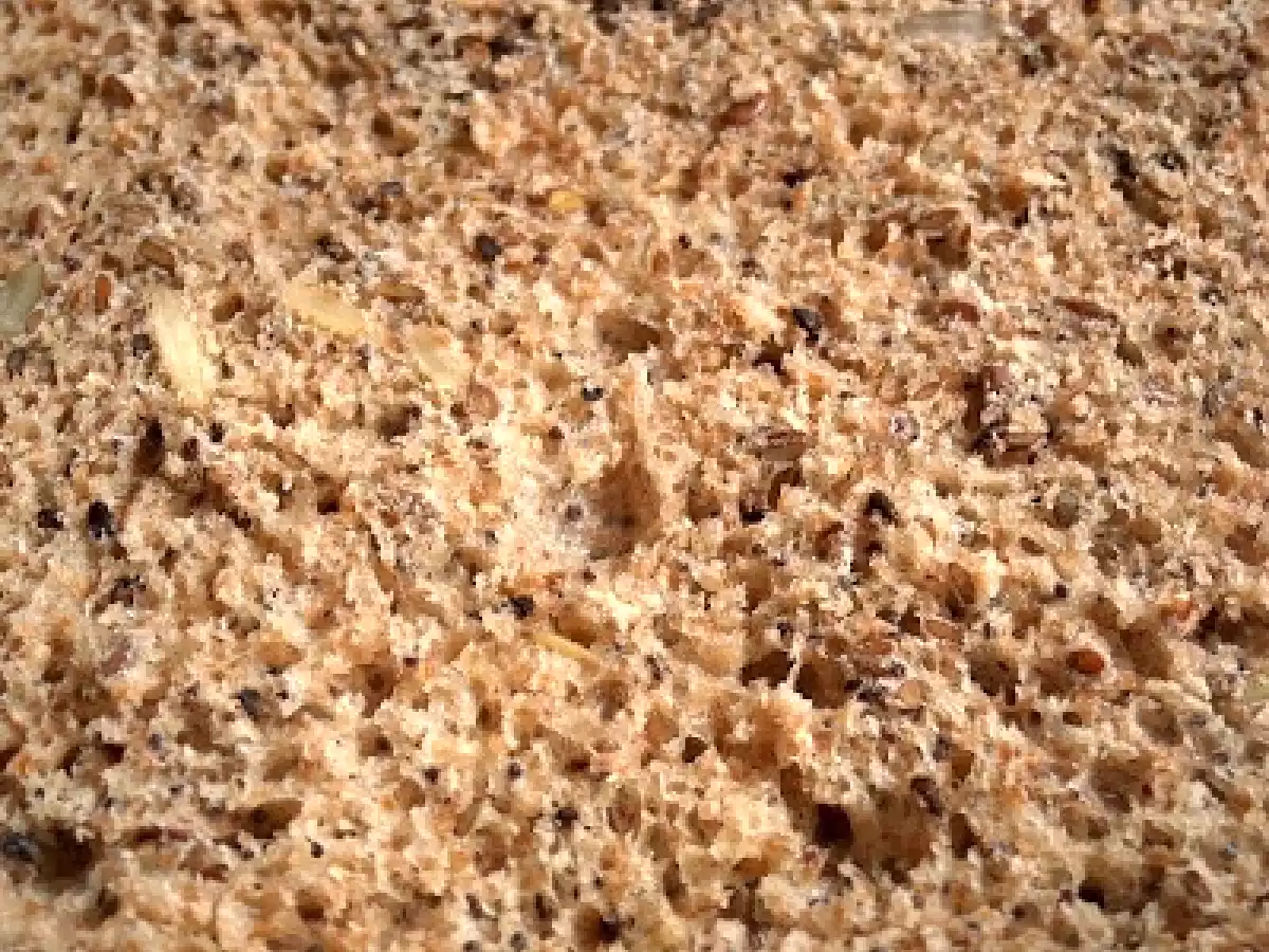PÃO INTEGRAL DE CEREAIS - foto 2