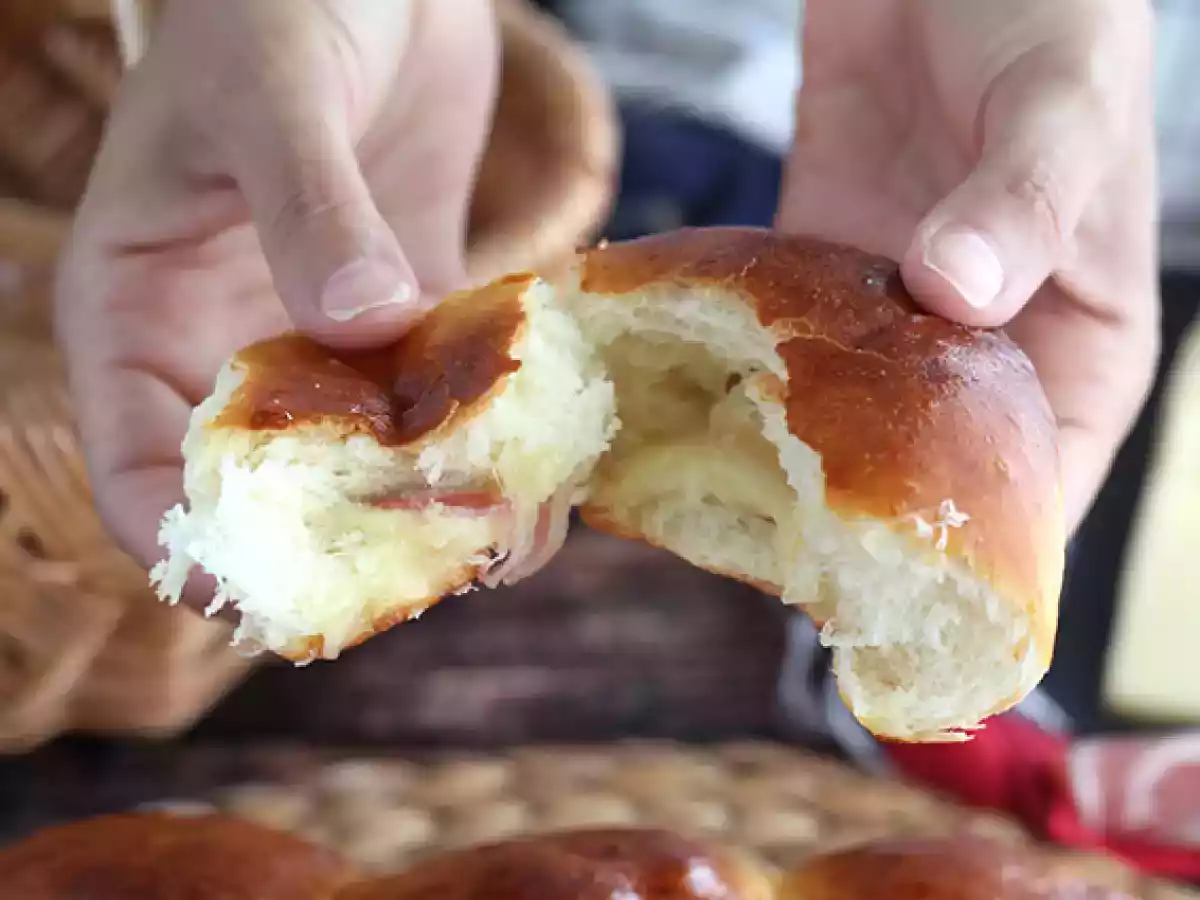 Pão recheado queijo e presunto - foto 4