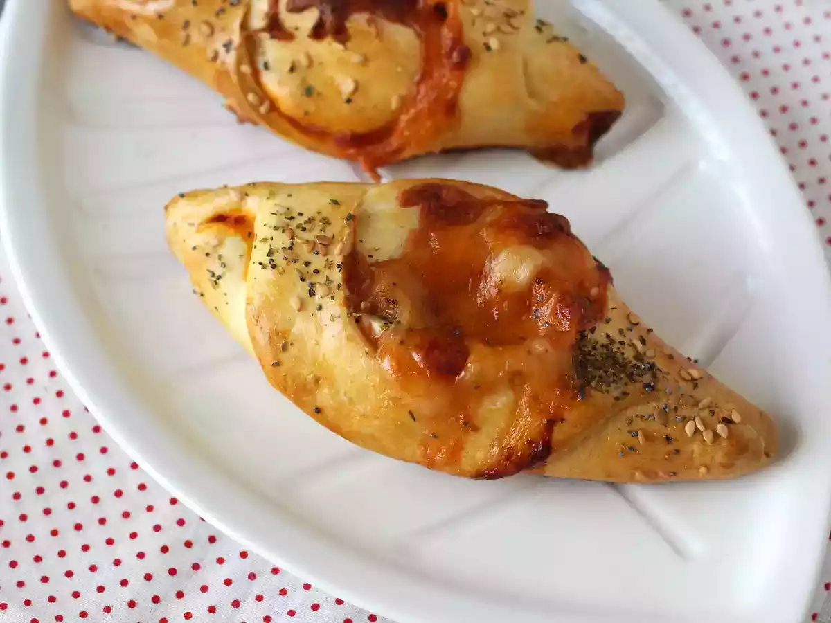 Pãozinho recheado com sabor de pizza - foto 6