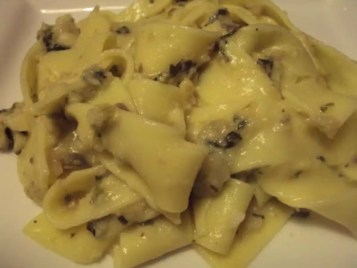 Pappardelle ao molho de bacalhau e mozarela - foto 3