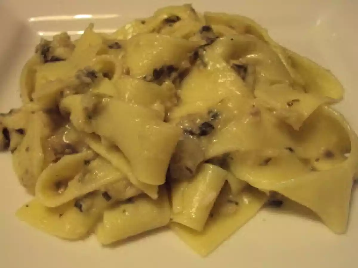 Pappardelle ao Molho de Bacalhau e Mozarella - foto 4