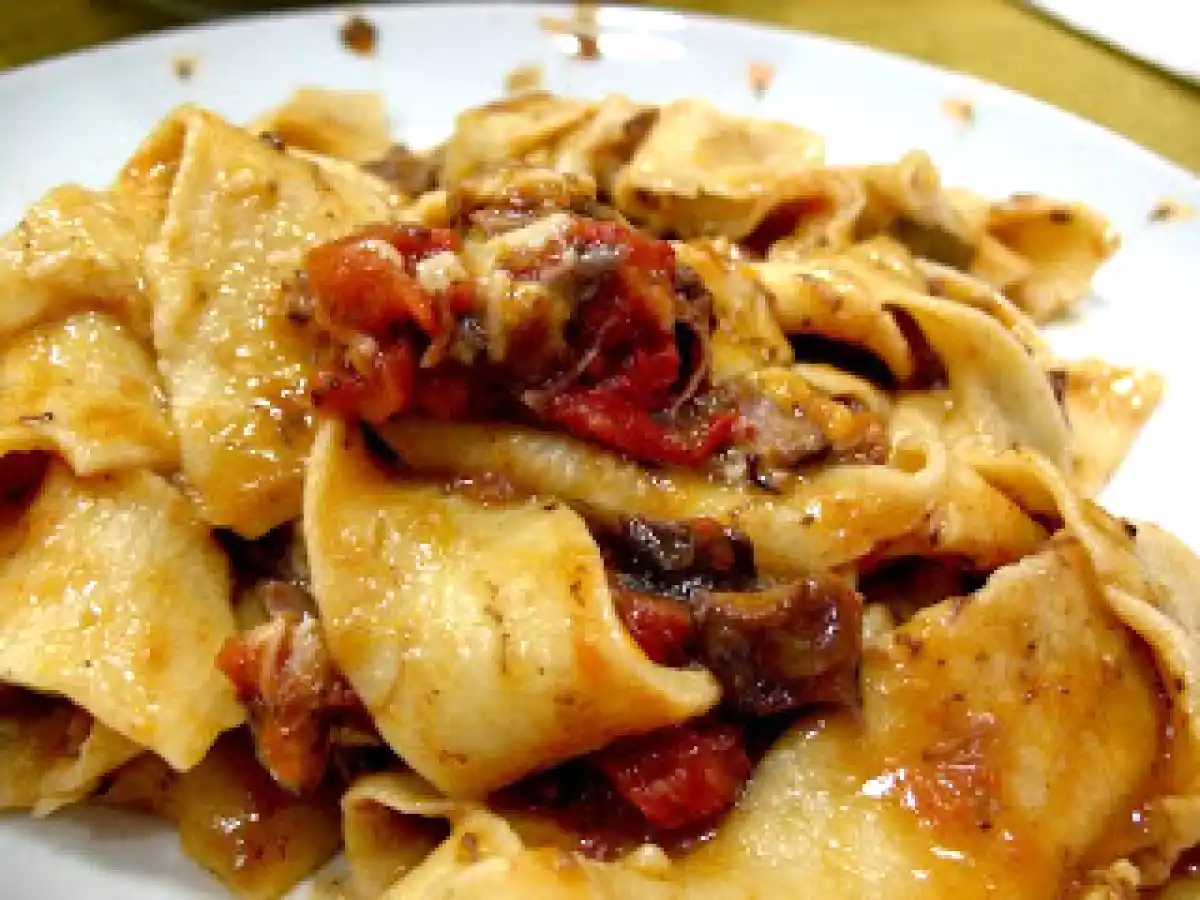Pappardelle com bochechas de porco