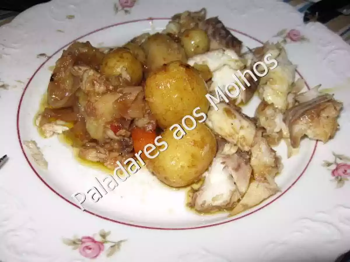 Pargo assado no forno com sumo de laranja